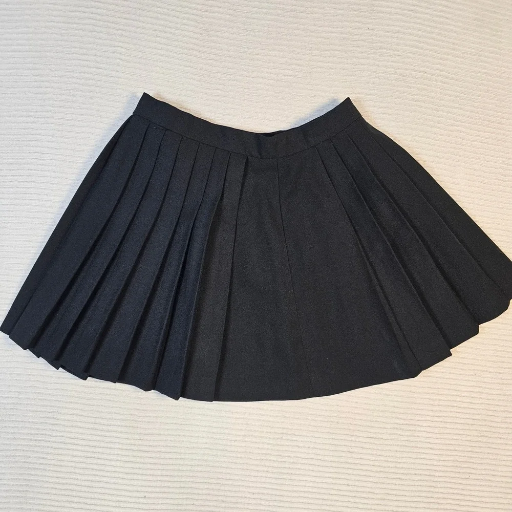 Vintage IXSPA 2000 Black Pleated Tennis Skirt Size 6 Star Logo Mini Skirt